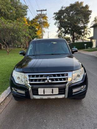 MITSUBISHI PAJERO 2016