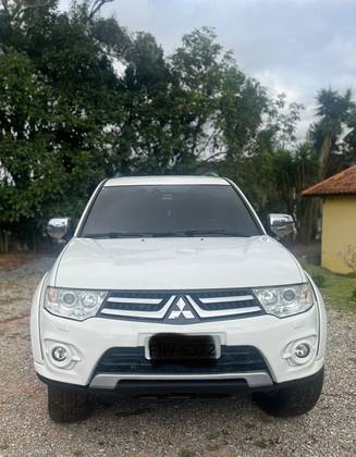 MITSUBISHI PAJERO 2016
