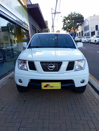 NISSAN FRONTIER 2012