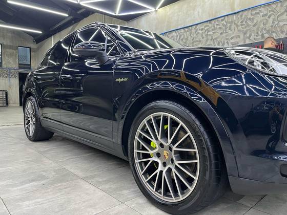 PORSCHE CAYENNE 2023