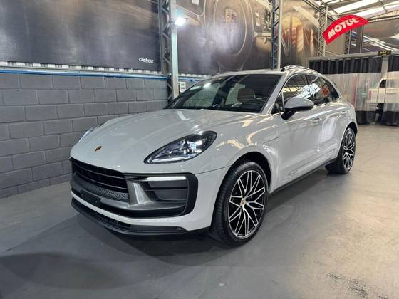 PORSCHE MACAN 2024