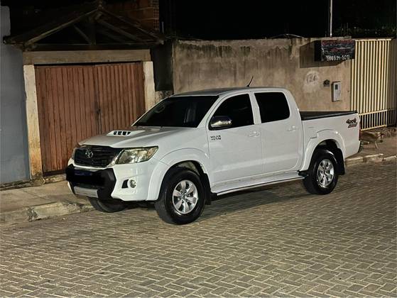 TOYOTA HILUX 2013