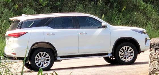 TOYOTA HILUX SW4 2022