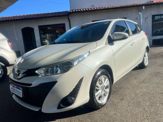 TOYOTA YARIS 2019