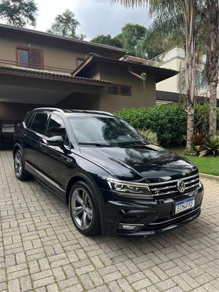 VOLKSWAGEN TIGUAN 2021