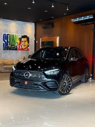 MERCEDES-BENZ GLA 200 2024