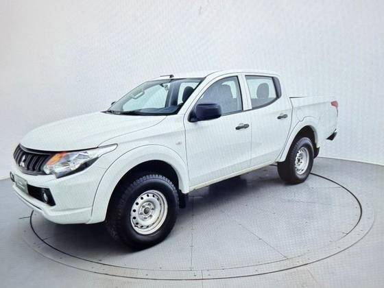 MITSUBISHI L200 TRITON 2023