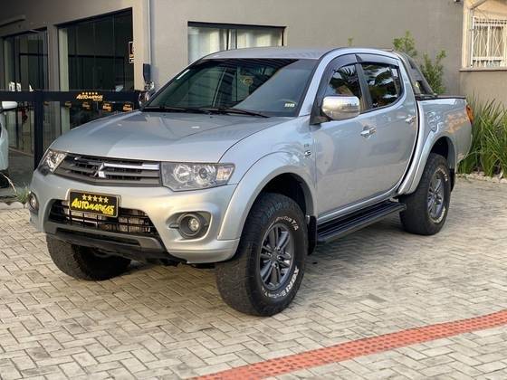 MITSUBISHI L200 TRITON 2015