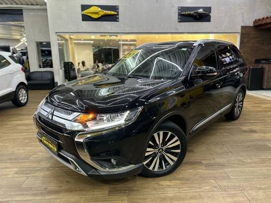MITSUBISHI OUTLANDER 2020