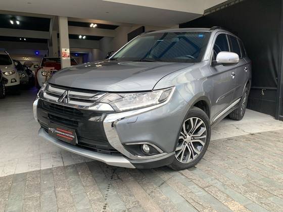 MITSUBISHI OUTLANDER 2016