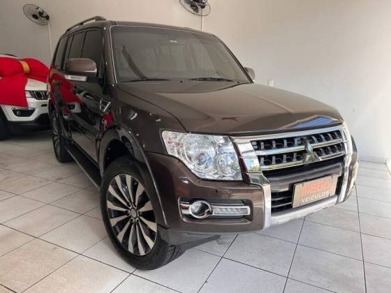 MITSUBISHI PAJERO FULL 2019