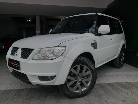 MITSUBISHI PAJERO TR4 2015