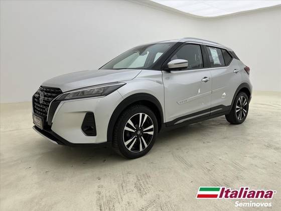 NISSAN KICKS 2022