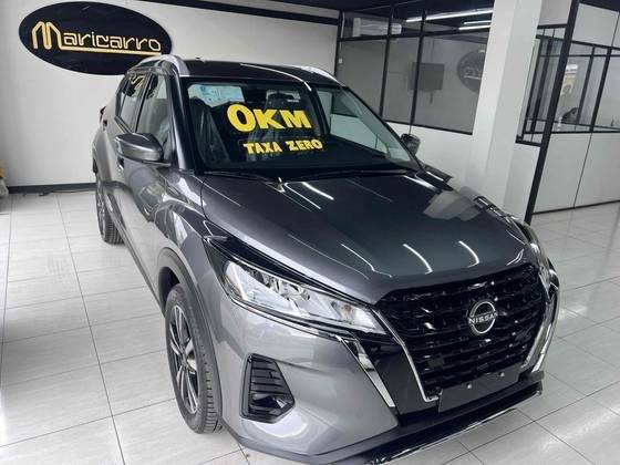 NISSAN KICKS PLAY 2025