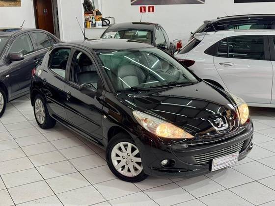 PEUGEOT 207 2011