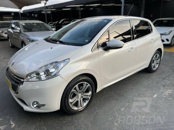 PEUGEOT 208 2014