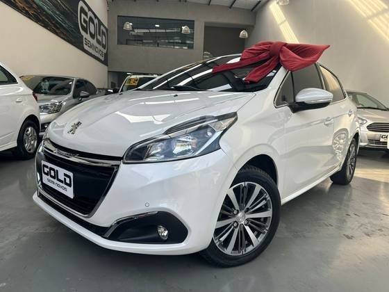 PEUGEOT 208 2017