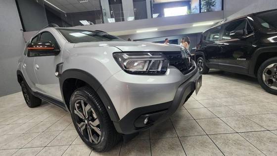 RENAULT DUSTER 2024