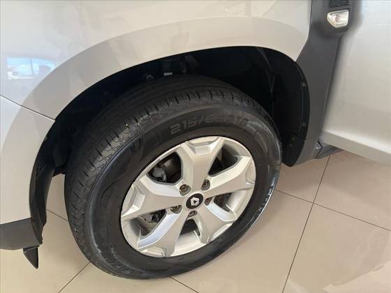RENAULT DUSTER 2023