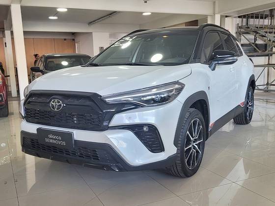 TOYOTA COROLLA CROSS 2024