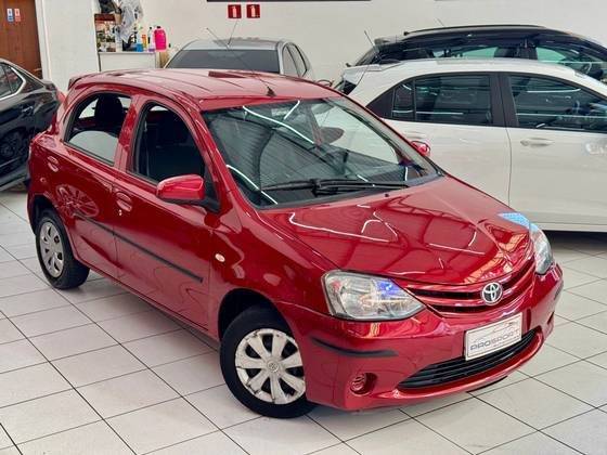 TOYOTA ETIOS 2015