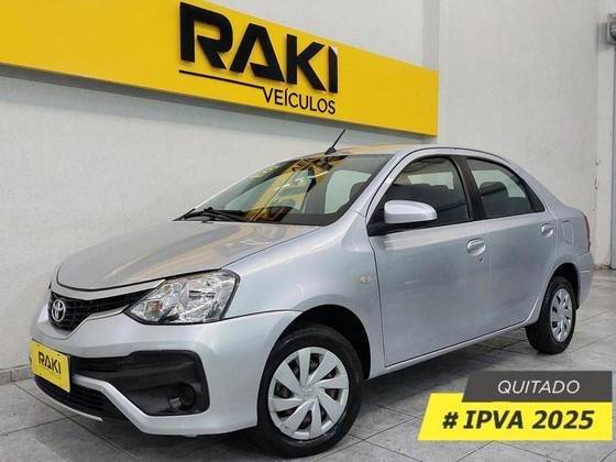 TOYOTA ETIOS 2018