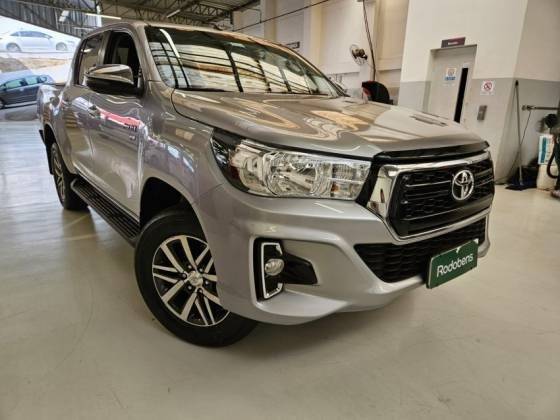 TOYOTA HILUX 2020