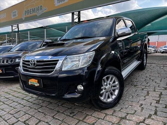 TOYOTA HILUX 2015
