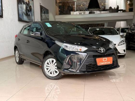 TOYOTA YARIS 2023