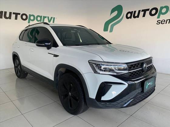 VOLKSWAGEN TAOS 2022