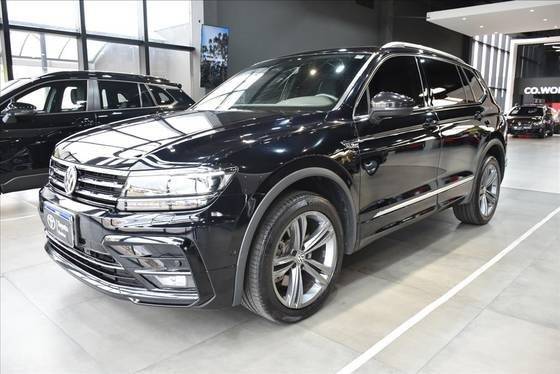 VOLKSWAGEN TIGUAN 2021