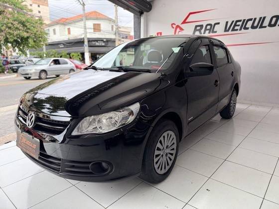 VOLKSWAGEN VOYAGE 2013