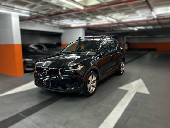VOLVO XC40 2019