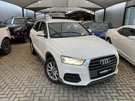 AUDI Q3 2017