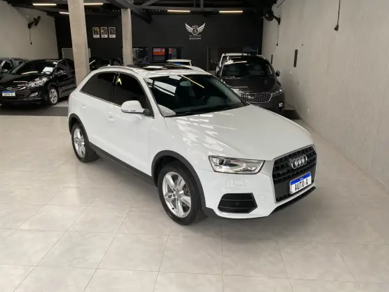 AUDI Q3 2016