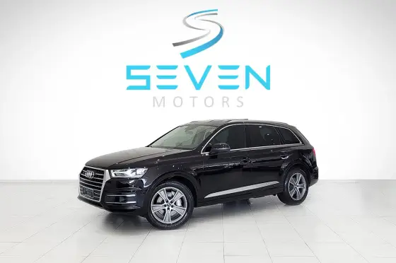 AUDI Q7 2019