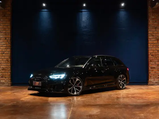 AUDI RS4 2019