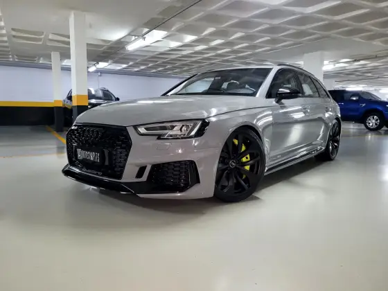 AUDI RS4 2019