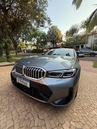BMW 320i 2023