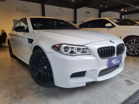 BMW M5 2015