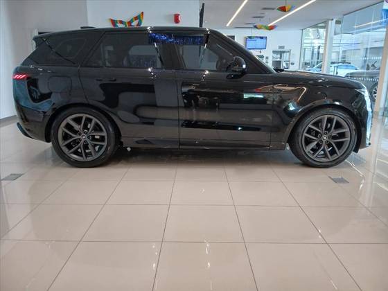 LAND ROVER RANGE ROVER SPORT 2024