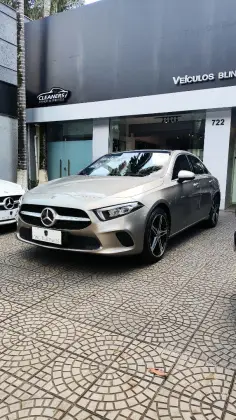 MERCEDES-BENZ A 200 2020