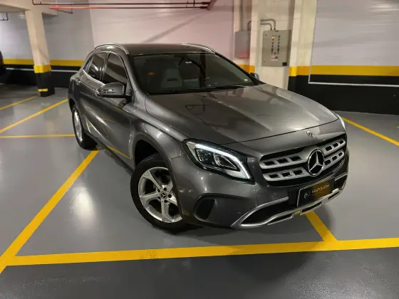 MERCEDES-BENZ GLA 200 2018
