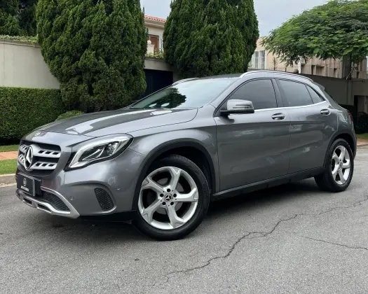 MERCEDES-BENZ GLA 200 2018