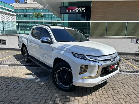 MITSUBISHI L200 TRITON 2023