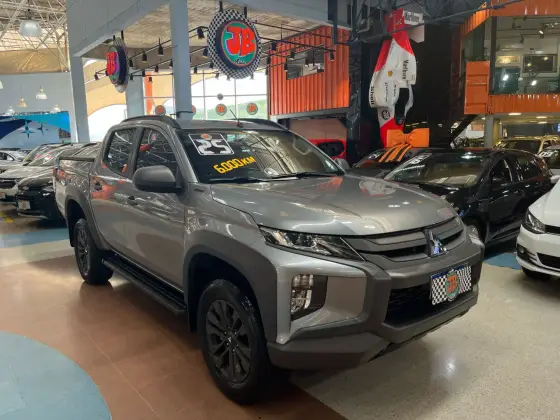 MITSUBISHI L200 TRITON 2025