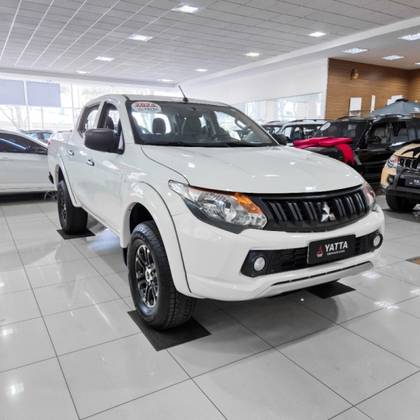 MITSUBISHI L200 TRITON 2024