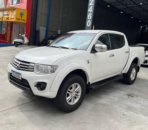 MITSUBISHI L200 TRITON 2015