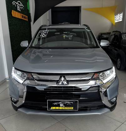 MITSUBISHI OUTLANDER 2016