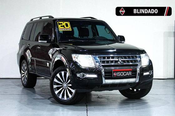 MITSUBISHI PAJERO FULL 2020